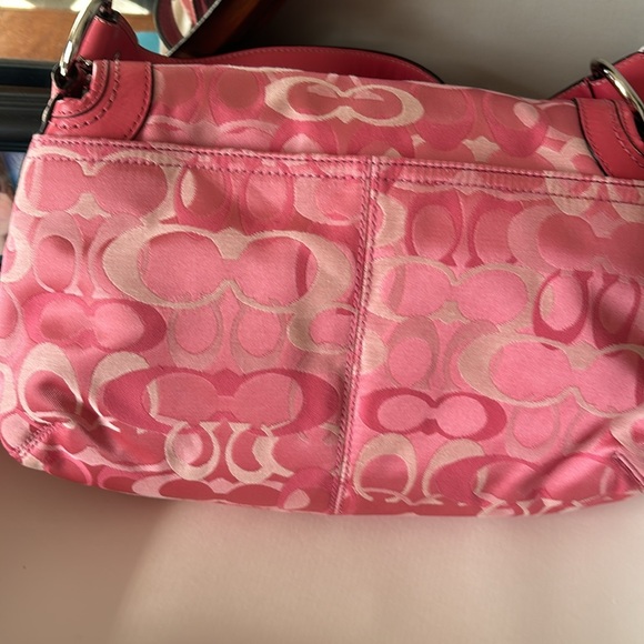 Vintage Coach bag. New with tags. Been in a box for 12 years. Great value - Picture 7 of 7